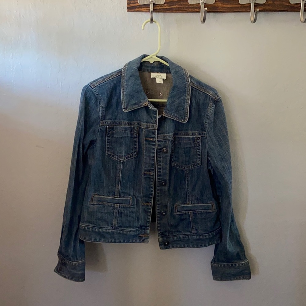 An Taylor LOFT Jean Jacket size 10